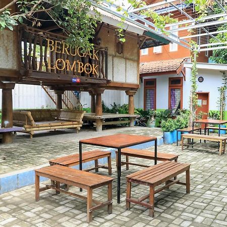 Guest House Rumah Lombok Syariah Mataram Exterior foto