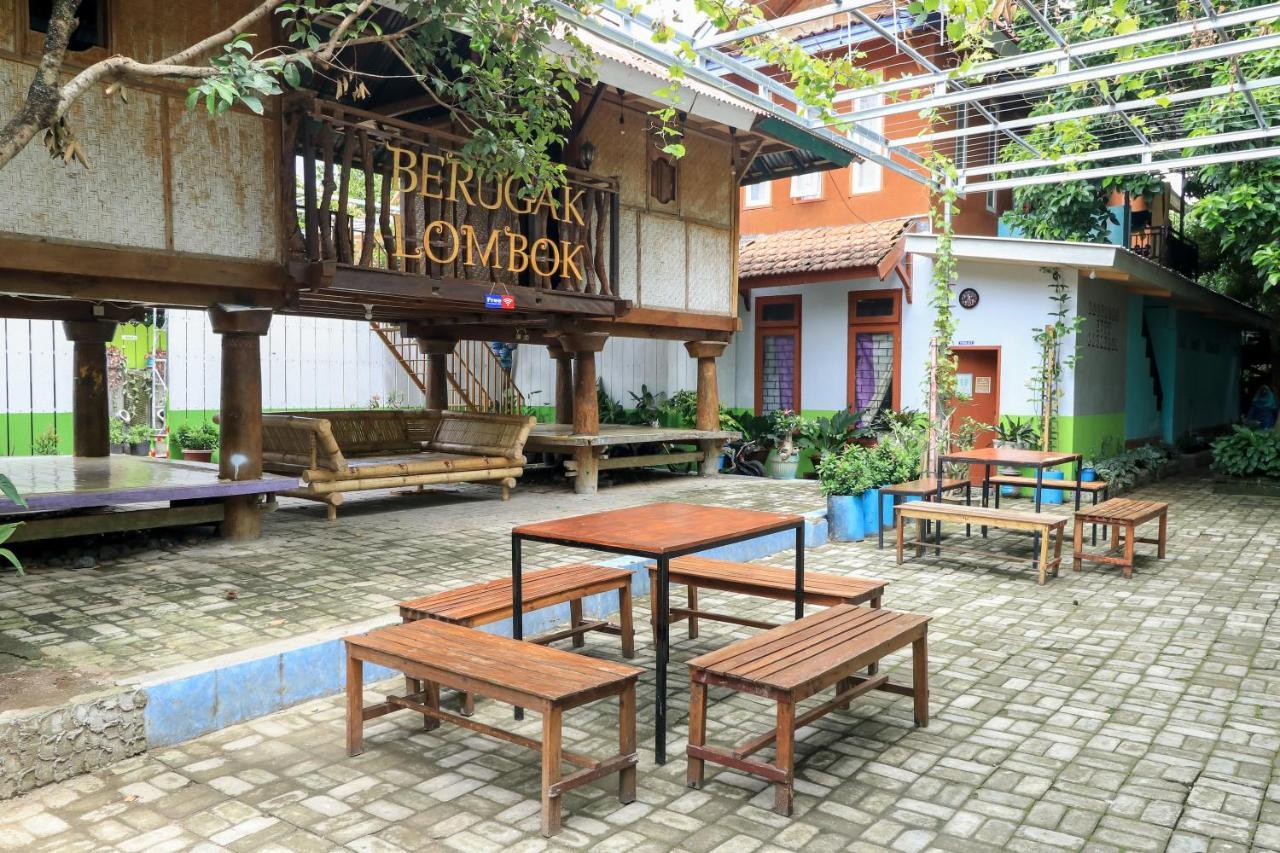 Guest House Rumah Lombok Syariah Mataram Exterior foto