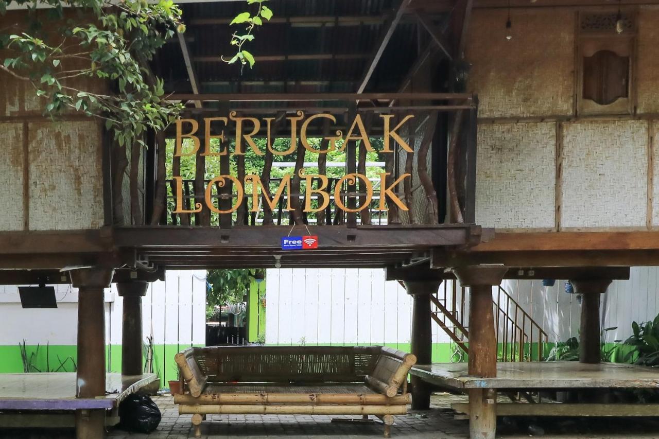 Guest House Rumah Lombok Syariah Mataram Exterior foto